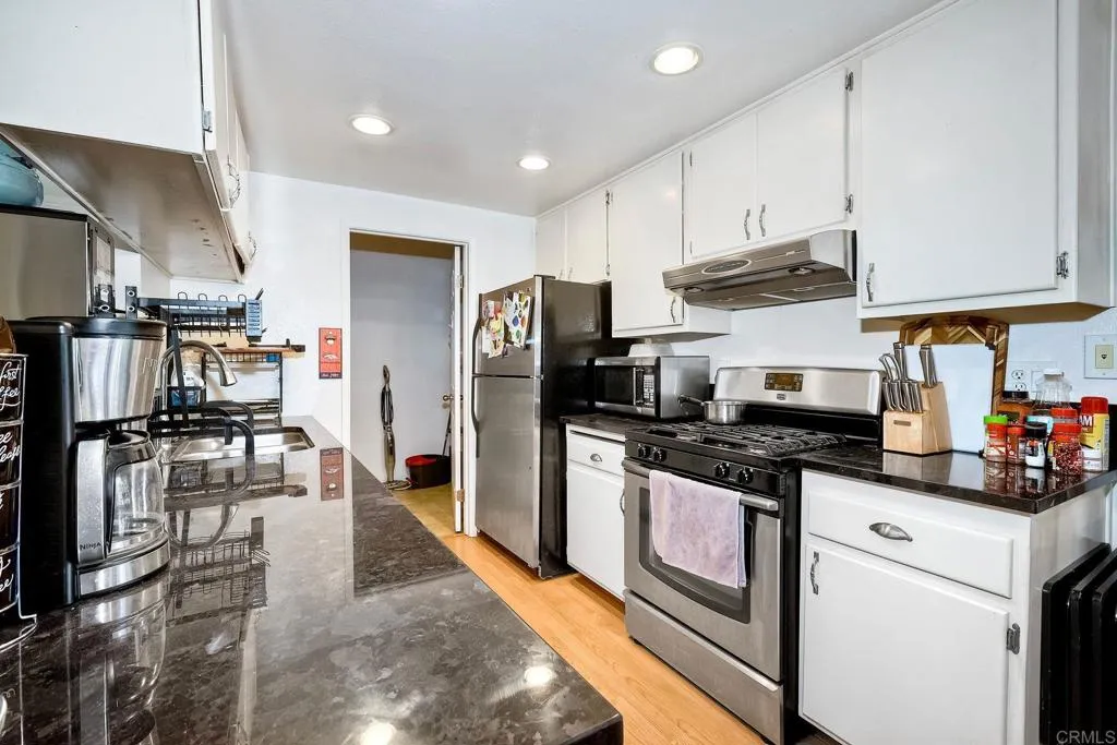 https://cdn.realtyfeed.com/cdn/127/306166414/0f6c4c3aa1b5fb298c343c7cebf4bdce.webp