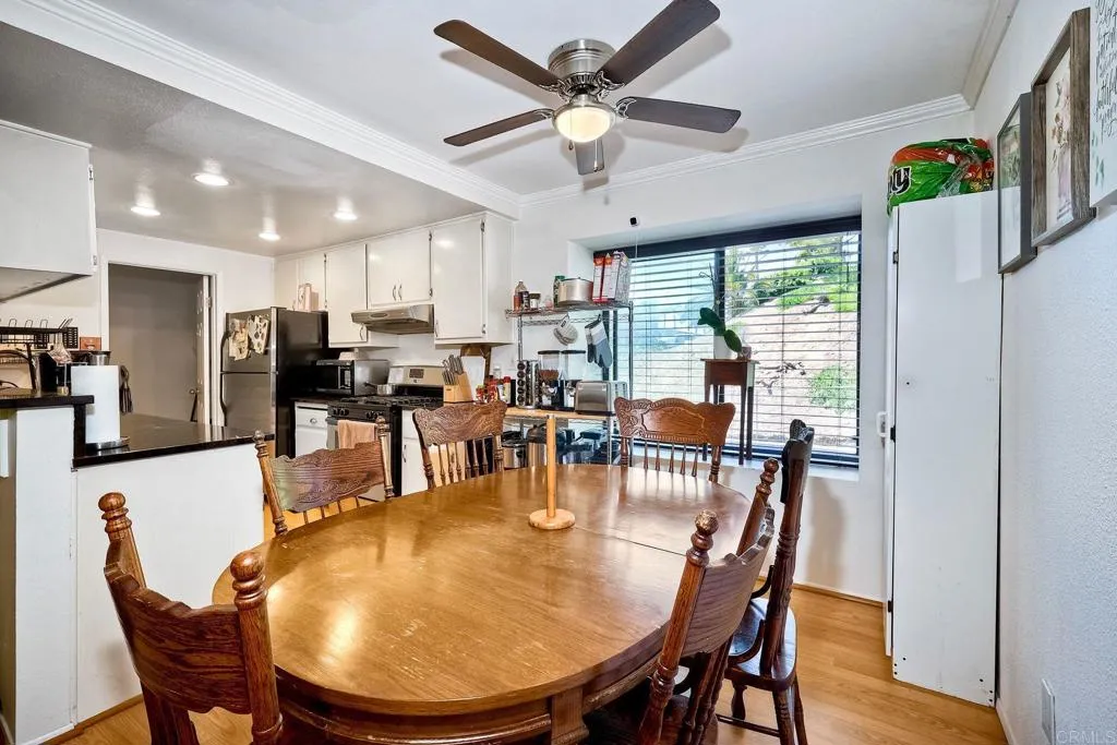 https://cdn.realtyfeed.com/cdn/127/306166414/999d32eab83e6ce61dd138dc561926f7.webp