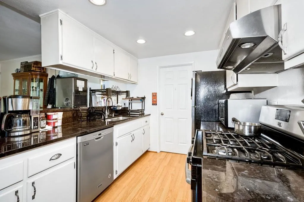 https://cdn.realtyfeed.com/cdn/127/306166414/c1bad1bd8c4ea7e62159928288a6050e.webp