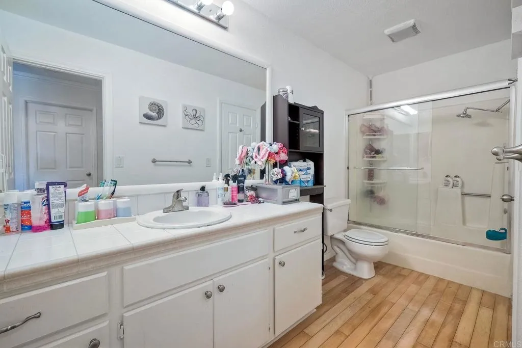 https://cdn.realtyfeed.com/cdn/127/306166414/eb6abd622a19fe6e1d48dc0a4dd5cc88.webp