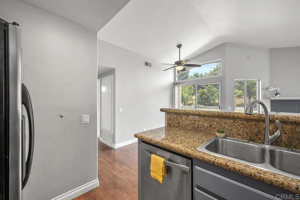 https://cdn.realtyfeed.com/cdn/127/306170728/1d64f0d8070c2fb791c4887362afb377.webp