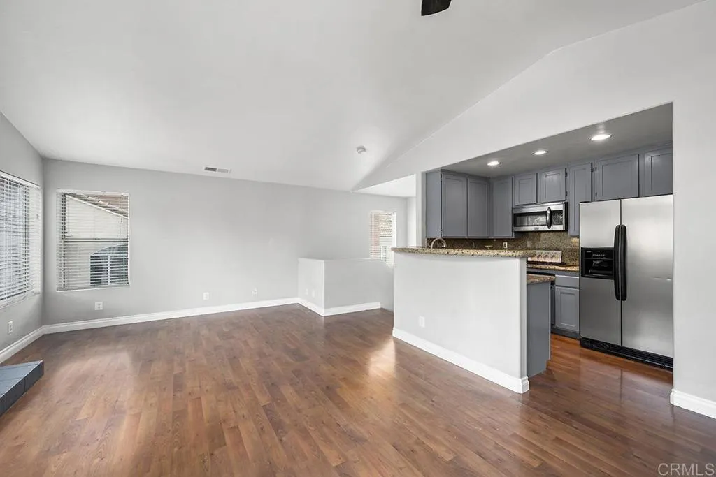 Photo #4: PTP2402789 Listing 