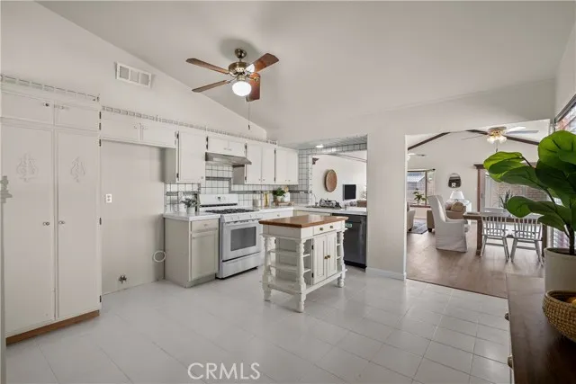 21534 Alaminos Drive, Saugus, CA, 91350