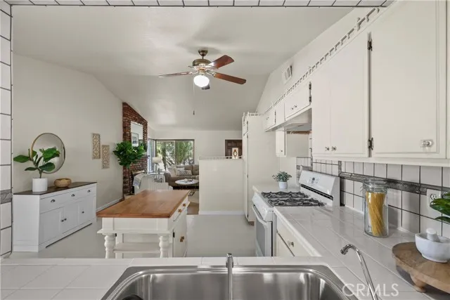 21534 Alaminos Drive, Saugus, CA, 91350