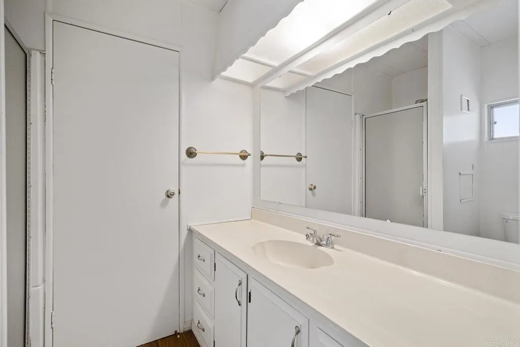 https://cdn.realtyfeed.com/cdn/127/306172210/2143bf38339354d955191099c48667d2.webp