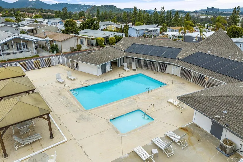 https://cdn.realtyfeed.com/cdn/127/306172210/90b5c952bafea271df57543c37648666.webp