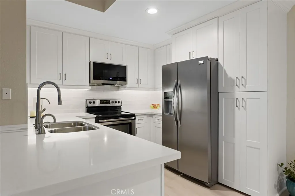 https://cdn.realtyfeed.com/cdn/127/306173167/33e735c2301411f924d733e6331bb97e.webp