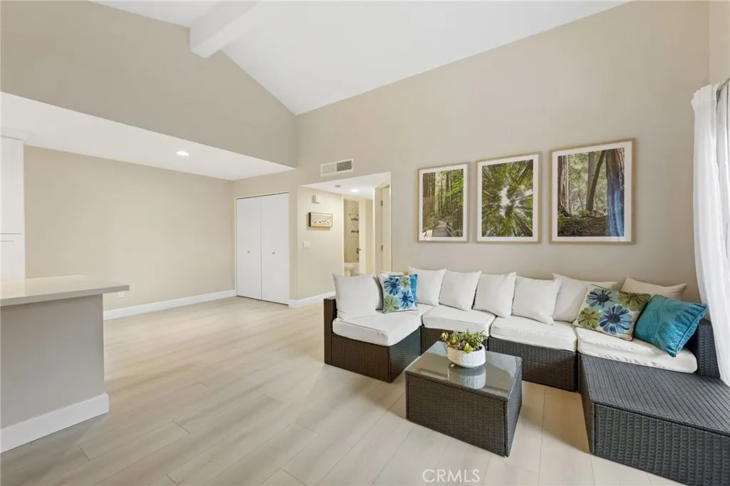 https://cdn.realtyfeed.com/cdn/127/306173167/6f79d6334cb29f4d0ac3142f23d70dfa.webp