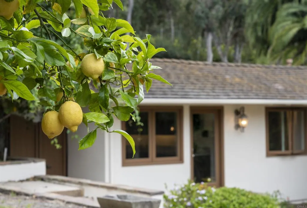 https://cdn.realtyfeed.com/cdn/127/306175095/136a8df37296c9d45feae6569b7962a5.webp