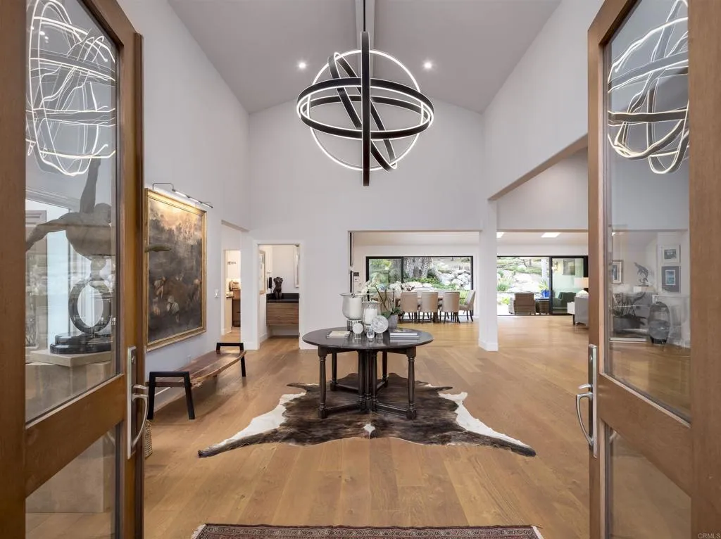 https://cdn.realtyfeed.com/cdn/127/306175095/520af9b8ebf0314e24b856a027172bd6.webp