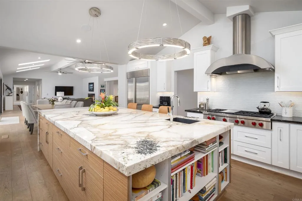 https://cdn.realtyfeed.com/cdn/127/306175095/71a3eab46a6d34e9192333be72c9ff51.webp