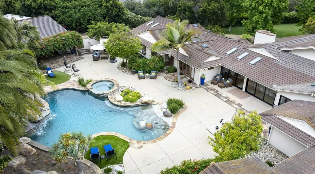 https://cdn.realtyfeed.com/cdn/127/306175095/90d5a0d9e74bc2ed0f2c2fd15814bc37.webp