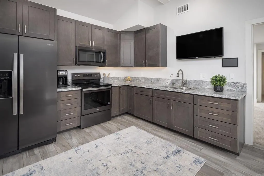 https://cdn.realtyfeed.com/cdn/127/306175095/c37e4dd4cbaed689a79ebe00596fdeed.webp