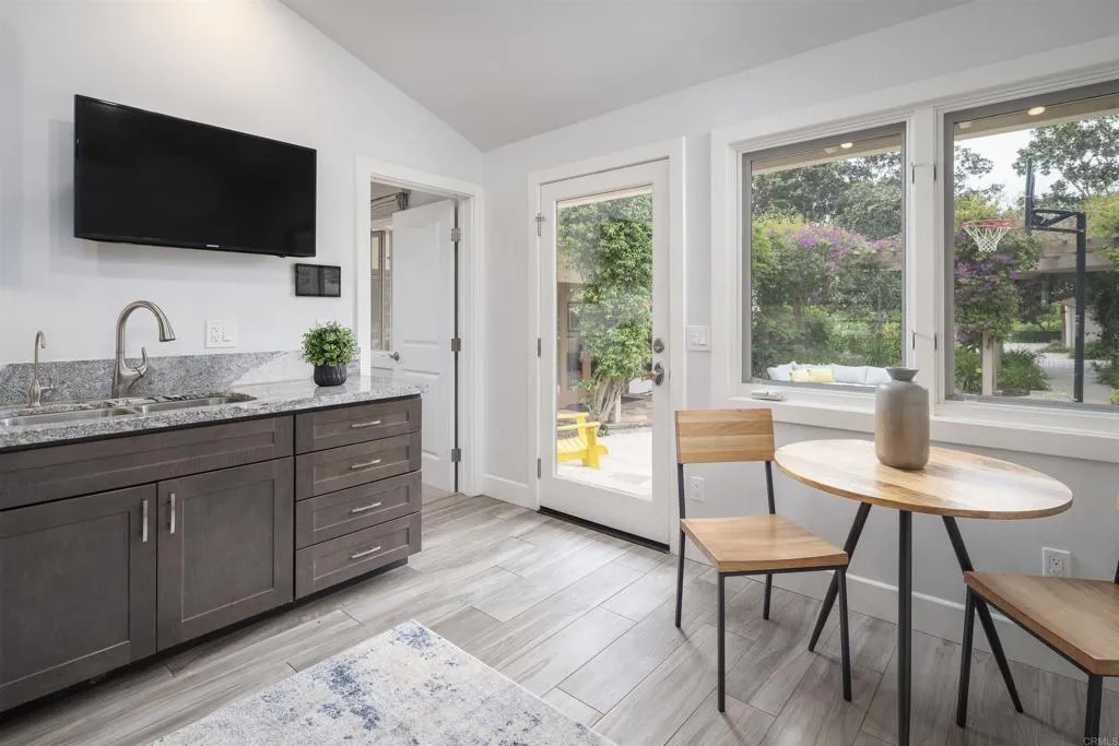 https://cdn.realtyfeed.com/cdn/127/306175095/c4010ff3a1b408f03c5a01bc4a239a81.webp