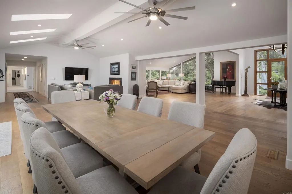 https://cdn.realtyfeed.com/cdn/127/306175095/cd294b80a7ce0049d96d7288d4b0bcfc.webp