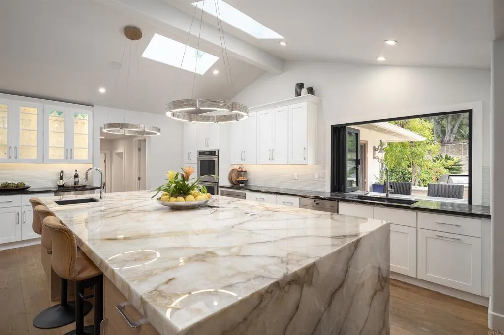 https://cdn.realtyfeed.com/cdn/127/306175095/d3b71e26f75d80efb511555a9f707296.webp