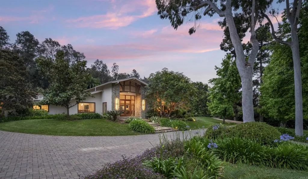 https://cdn.realtyfeed.com/cdn/127/306175095/fc2ec4b8a3969a99762df83f030911ca.webp