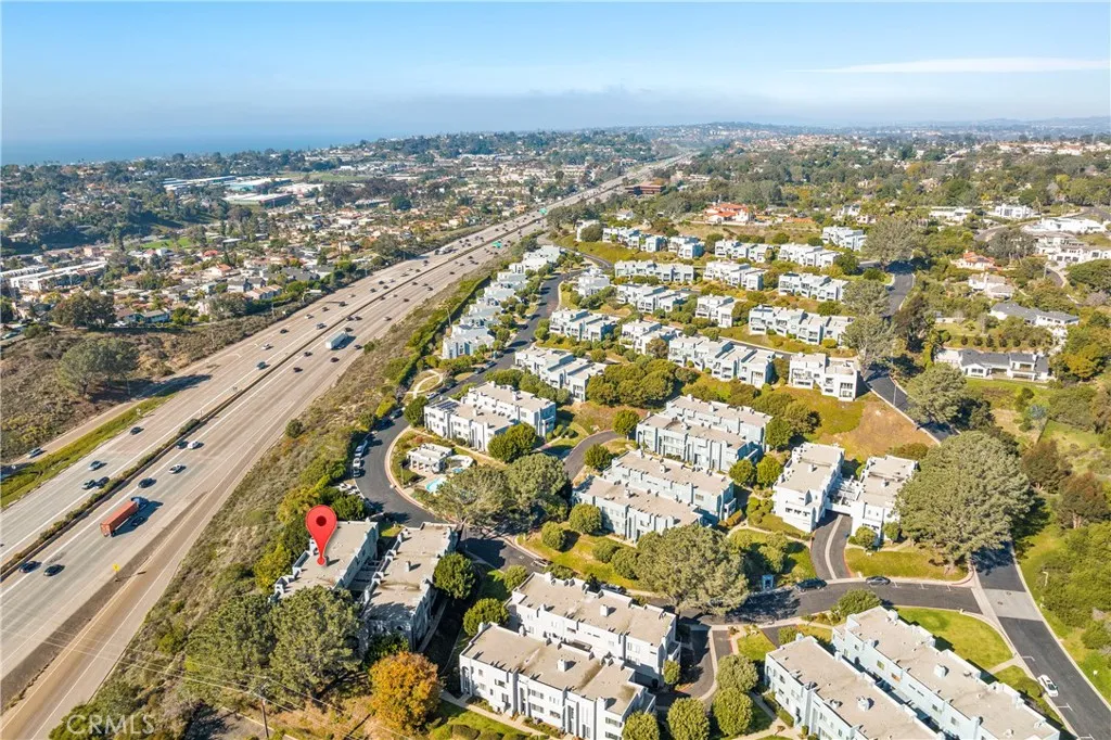 https://cdn.realtyfeed.com/cdn/127/306176115/20f9d5684b5679fab6d60ccf0ee44975.webp