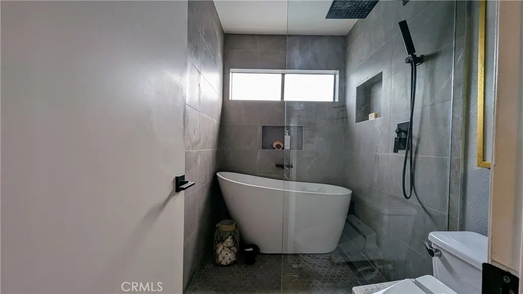 https://cdn.realtyfeed.com/cdn/127/306176115/24ec05ed0d64428e9d7589f89e505c9c.webp