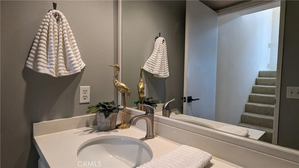 https://cdn.realtyfeed.com/cdn/127/306176115/8cf2453ed2fb6a4f046809e40fa1d91e.webp