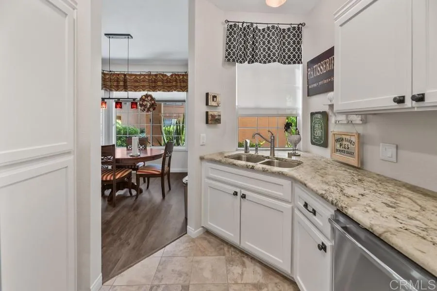 https://cdn.realtyfeed.com/cdn/127/306176242/8c469d23f31c18a0659567343a1cd1ec.webp
