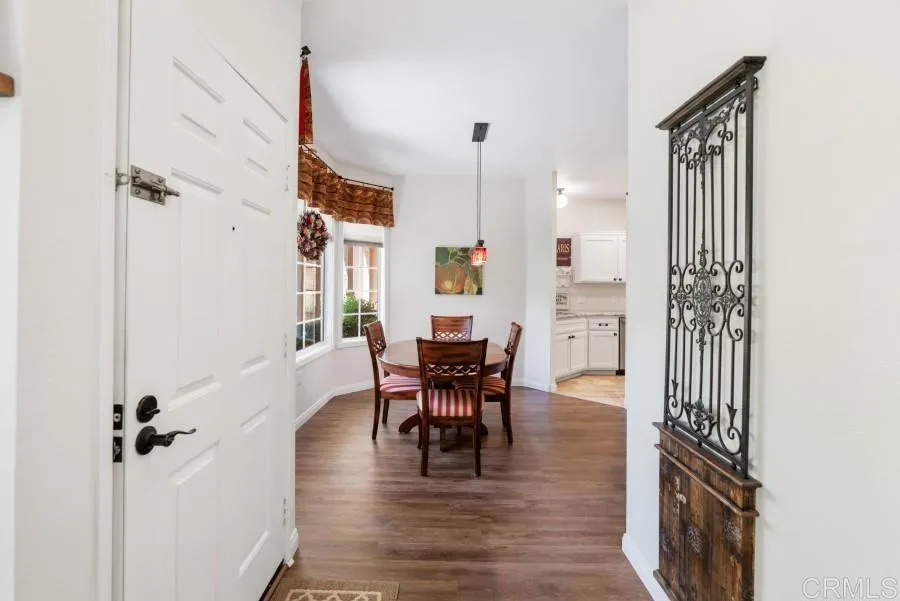 https://cdn.realtyfeed.com/cdn/127/306176242/95cc2506f854c8881adc5b80b7f11283.webp