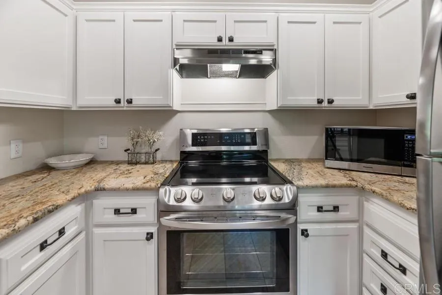 https://cdn.realtyfeed.com/cdn/127/306176242/a1e7f3569016959052730340cdd24728.webp