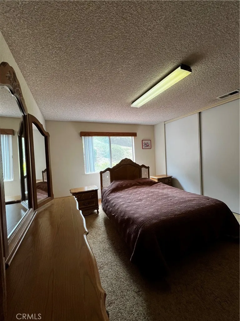 https://cdn.realtyfeed.com/cdn/127/306176782/ea5d1808f365a4ade2686f53ad825ce7.webp