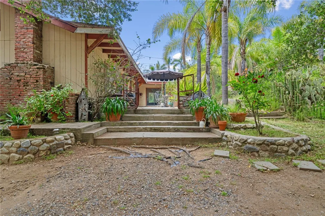 https://cdn.realtyfeed.com/cdn/127/306178784/00bbae66892abe799f2ccfb2db5c8677.webp