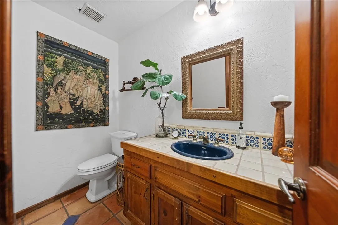 https://cdn.realtyfeed.com/cdn/127/306178784/40d993a7c8bf2cc3c069c4e376537a6a.webp