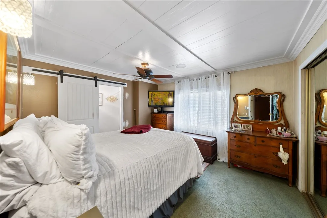 https://cdn.realtyfeed.com/cdn/127/306178784/752d05556313f5d4c066580df465db2f.webp