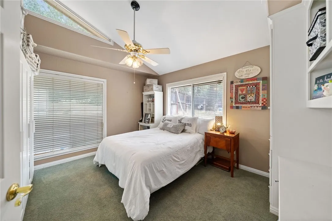 https://cdn.realtyfeed.com/cdn/127/306178784/827d6d6f08421e22602076bdcaa01684.webp