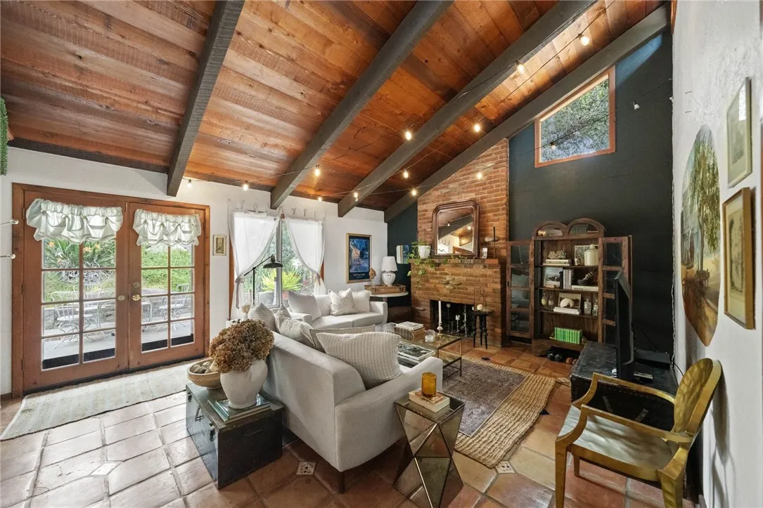 https://cdn.realtyfeed.com/cdn/127/306178784/99525808ad3dc8c76e1a5e2e9271d552.webp