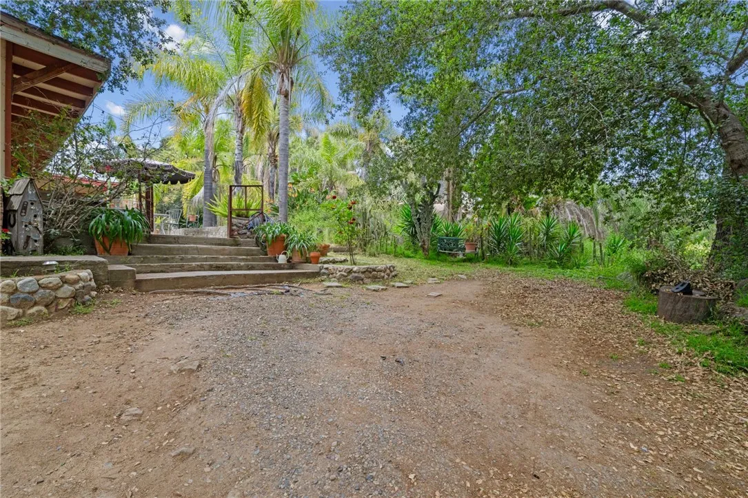 https://cdn.realtyfeed.com/cdn/127/306178784/ccfc37fcfddd0136549ace3557dab68e.webp