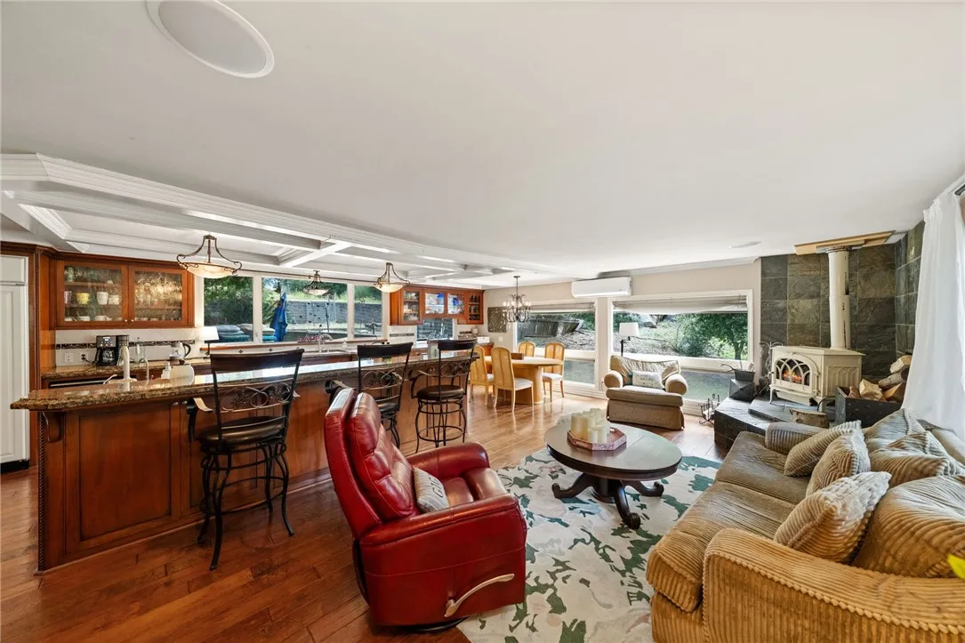 https://cdn.realtyfeed.com/cdn/127/306178784/d9ada40f926a4673ff5fed71ccdbffd5.webp