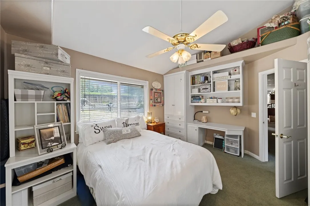 https://cdn.realtyfeed.com/cdn/127/306178784/e18e94e30371ab3e6af5eeb22cc224ff.webp