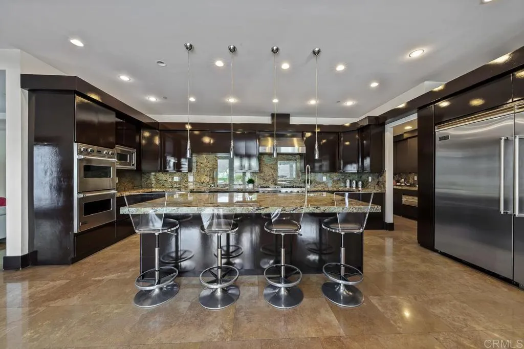 https://cdn.realtyfeed.com/cdn/127/306181299/416e7c488122ee36eaf19dd5bc270beb.webp