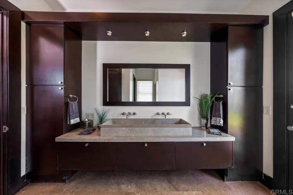 https://cdn.realtyfeed.com/cdn/127/306181299/5bc27f8033c3e5acb96539bb53668773.webp