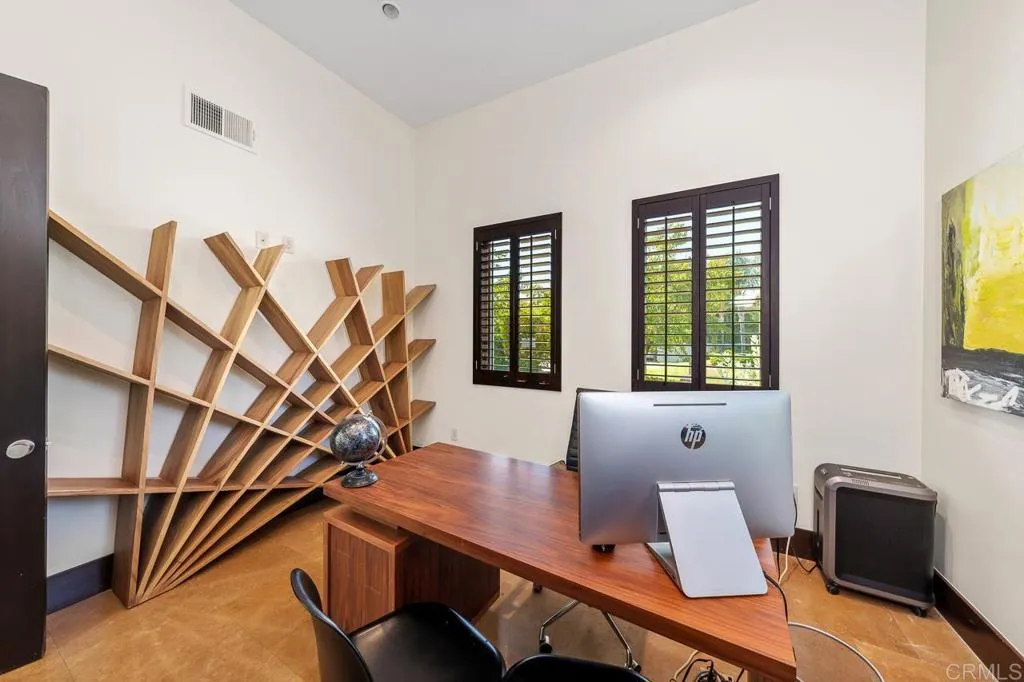https://cdn.realtyfeed.com/cdn/127/306181299/778e083aa31249d7deb51c3d117006ea.webp