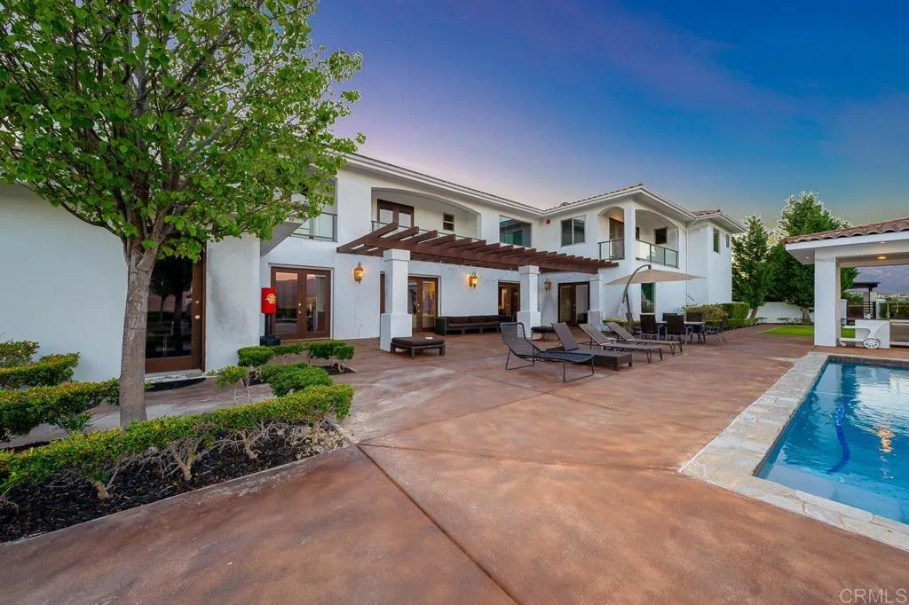 https://cdn.realtyfeed.com/cdn/127/306181299/fb337597183aa5c748b576d15753ebf7.webp