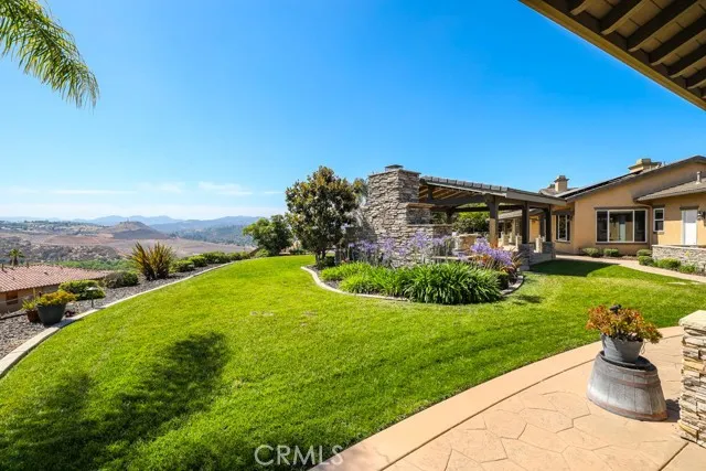 https://cdn.realtyfeed.com/cdn/127/306183556/2131696eb61b3926534192aeb911fb32.webp