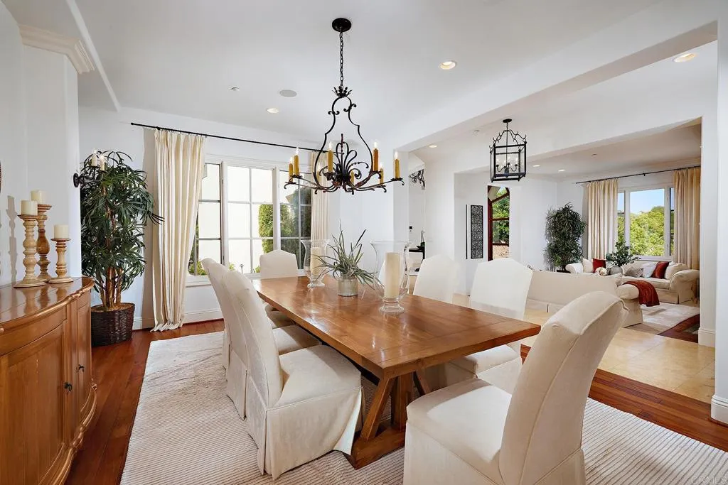 https://cdn.realtyfeed.com/cdn/127/306184105/5b7dd7e1171c92b9db6d8f99273fa72c.webp