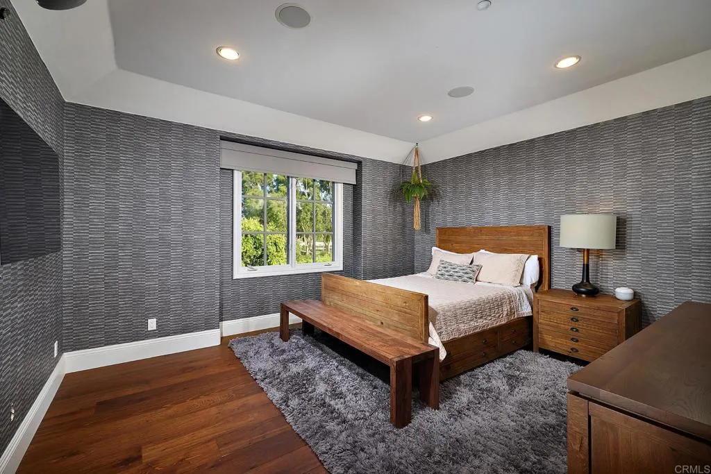 https://cdn.realtyfeed.com/cdn/127/306184105/c81af35dcf8569bae6e0b999ec2c2144.webp