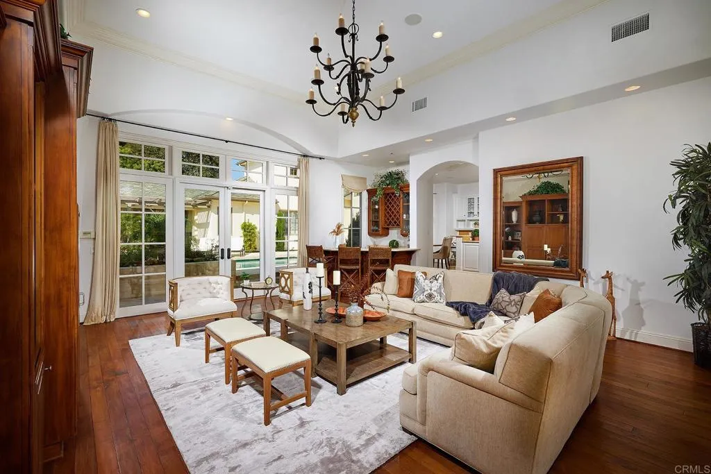 https://cdn.realtyfeed.com/cdn/127/306184105/e093cd638e76b2b7047109a401d9b942.webp