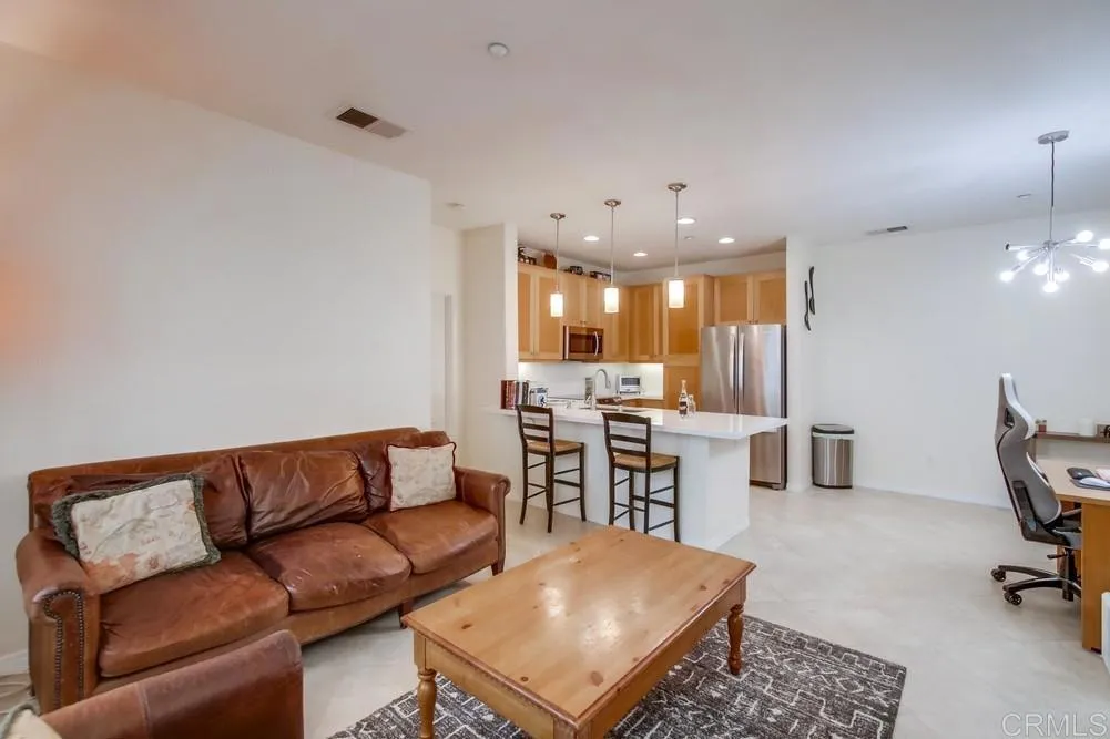 https://cdn.realtyfeed.com/cdn/127/306185175/29056a10aca3b5e3f0344d9ea566afd7.webp