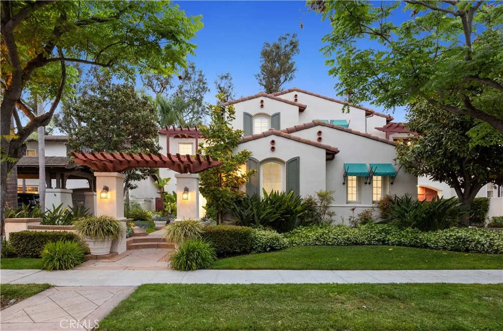 11  Mahogany Drive