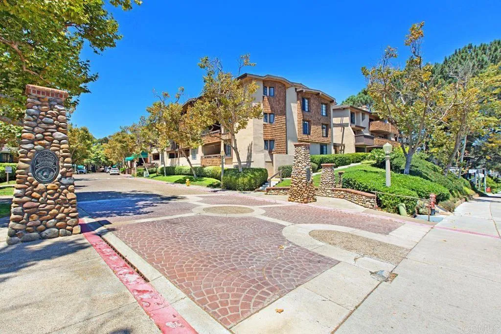 https://cdn.realtyfeed.com/cdn/127/306188402/0388310f5d1fe2718833d8a02b0facad.webp