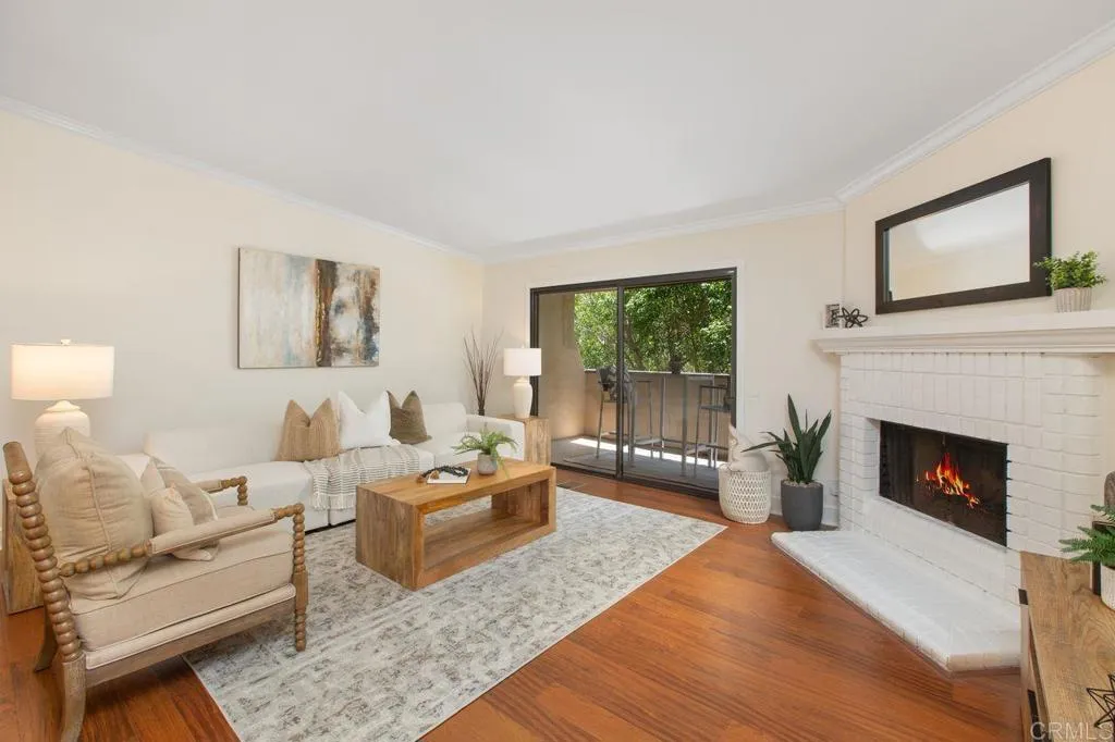 https://cdn.realtyfeed.com/cdn/127/306188402/2b19569d7915631203a4eb991bad11c4.webp