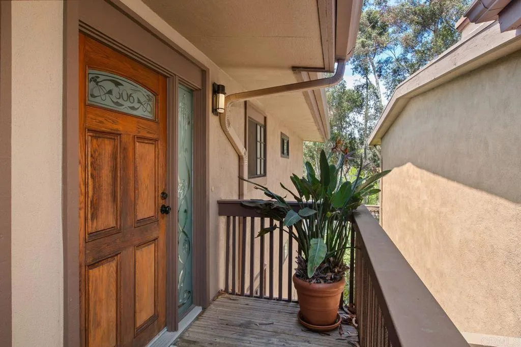 https://cdn.realtyfeed.com/cdn/127/306188402/edceffb000a445c3eb93ae6b32d52cd7.webp