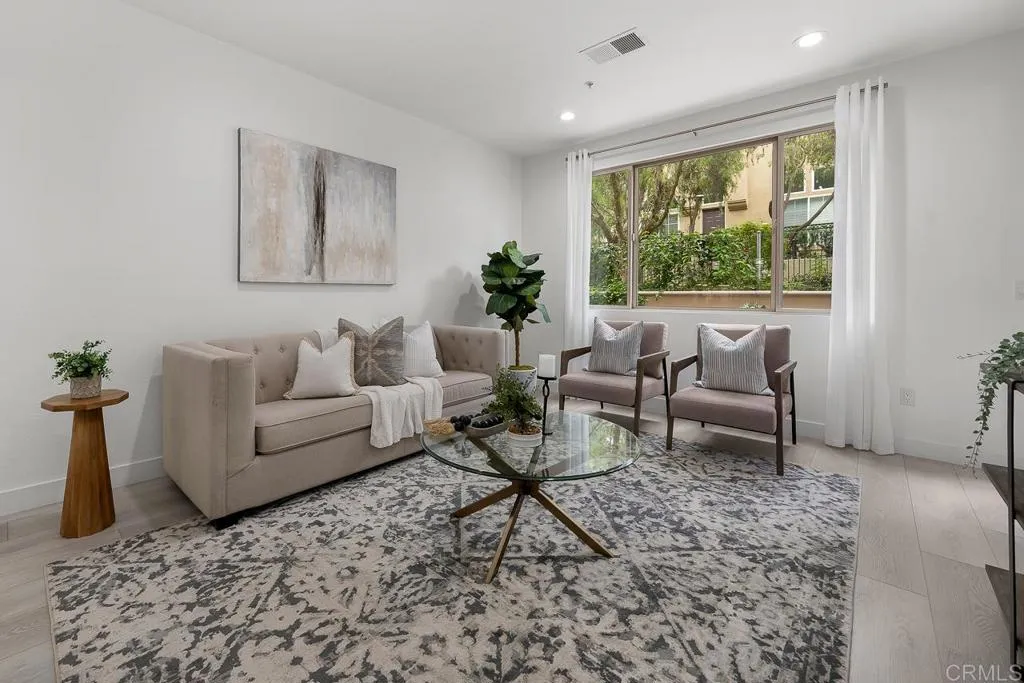 Photo #6: NDP2404972 Listing 